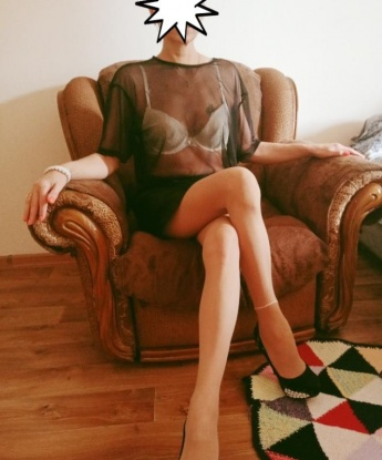 Развратная шатенка с идеальными формами готова исполнить все твои желания и фантазии. Приглашаю к себе в уютное гнездышко для незабываемых встреч. Я знаю, как сделать тебя счастливым. 6155, 40 лет